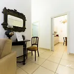Center |2br| A/c |wi Fi By Tilo Genova