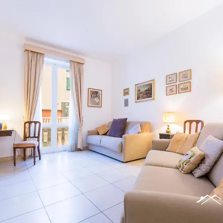 Center |2br| A/c |wi Fi By Tilo