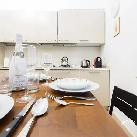 Center |2br| A/c |wi Fi By Tilo *