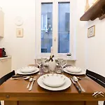 Apartment Center |2br| A/c |wi Fi By Tilo