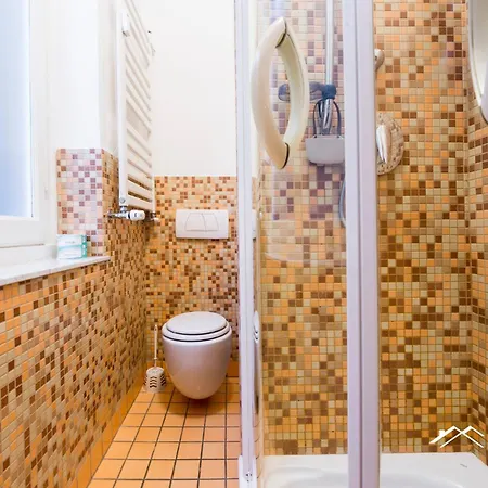 Apartment Center |2br| A/c |wi Fi By Tilo *