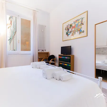 Center |2br| A/c |wi Fi By Tilo 아파트 제노바